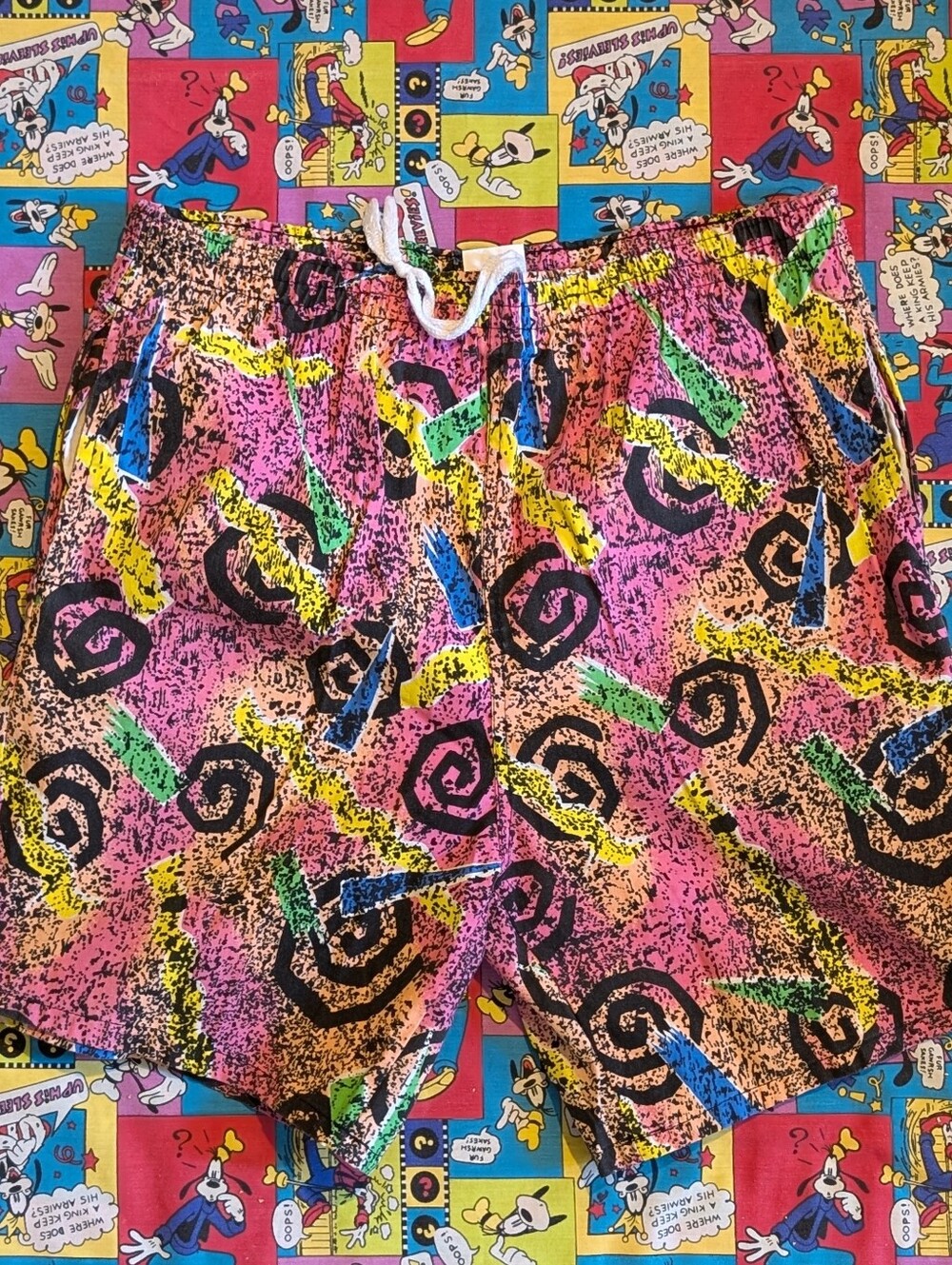 Men's Bright Pink Multicolor Graphic Abstract Print Swim Shorts M